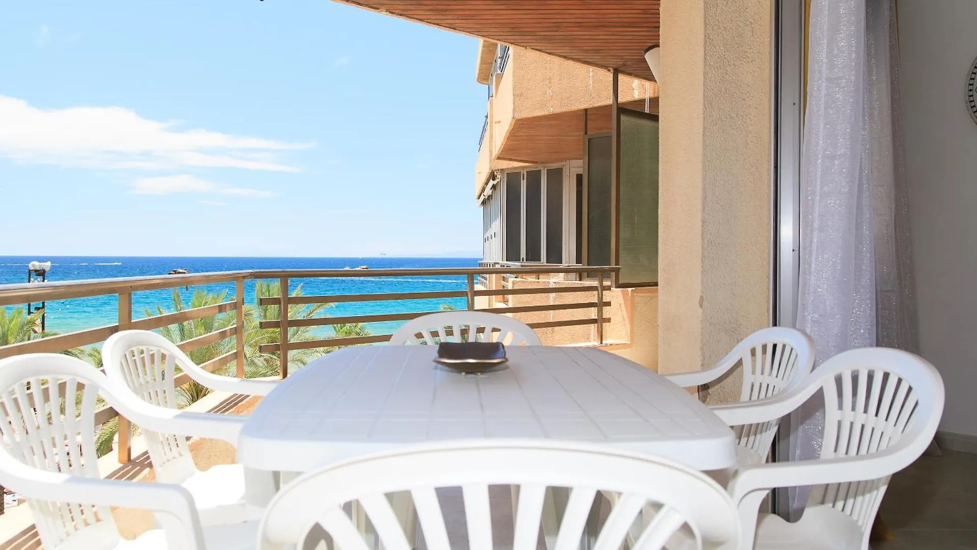 Contacts de Uhc Capote Family Apartments